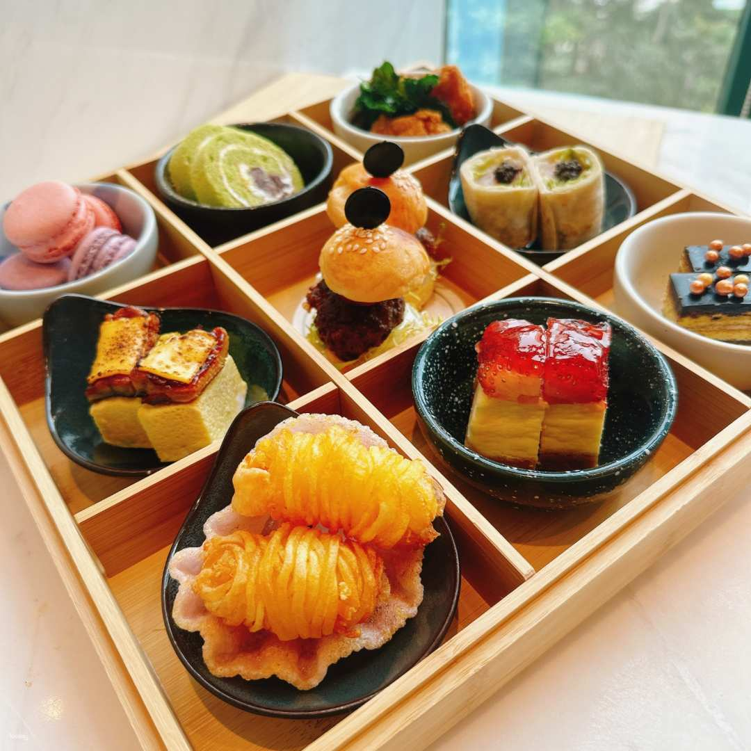 Mid-Levels | 2 McDonald Road | Enjoy Afternoon Tea | Christmas Afternoon Tea | Hotel Afternoon Tea Special Offer 2025 - Photo 1 of 7